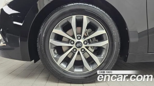Hyundai Grandeur 2011 thumb 4