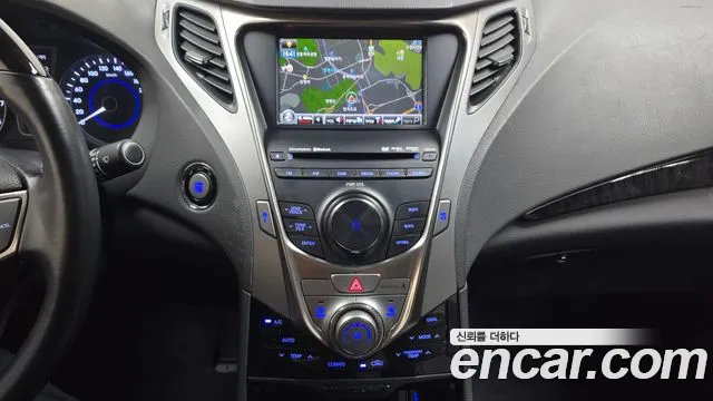 Hyundai Grandeur 2011 thumb 12