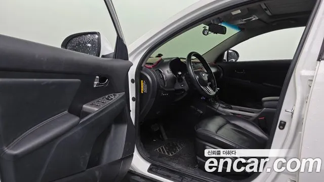 Kia Sportage 2013 thumb 10