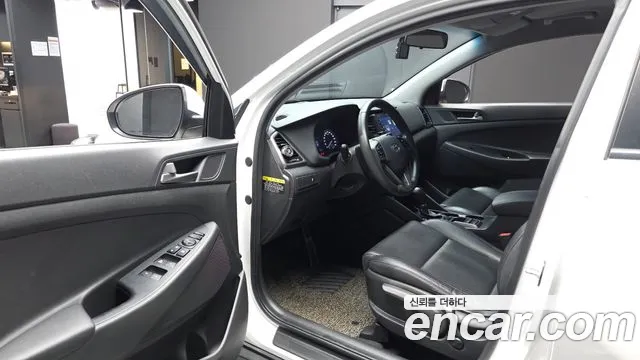 Hyundai Tucson 2017 thumb 10