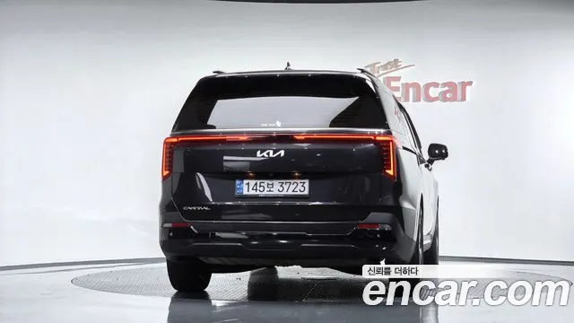 Kia Carnival 2024 thumb 3