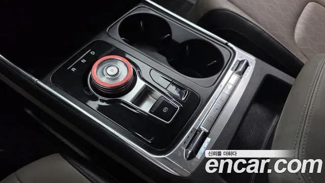 Kia Carnival 2024 thumb 8