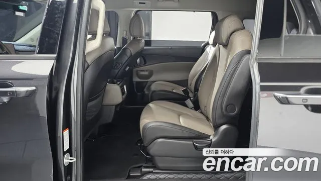 Kia Carnival 2024 thumb 11