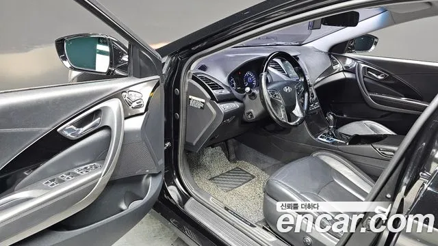 Hyundai Grandeur 2014 thumb 12