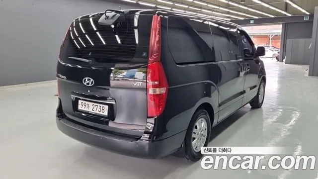 Hyundai Starex 2021 thumb 2
