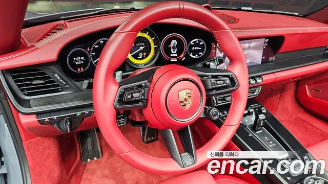 Porsche 911 2023 thumb 11