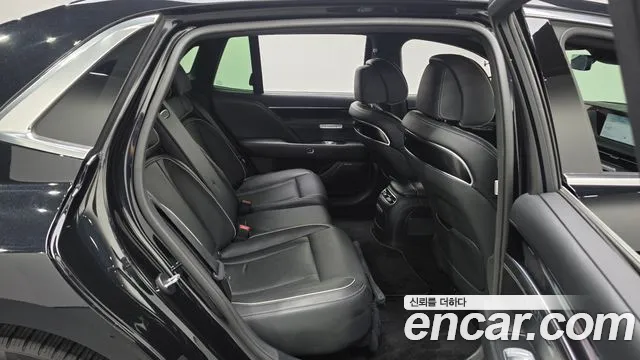 Genesis G90 2022 thumb 11