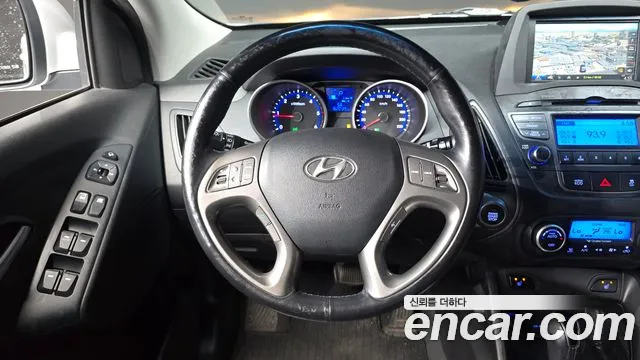 Hyundai Tucson 2013 thumb 12