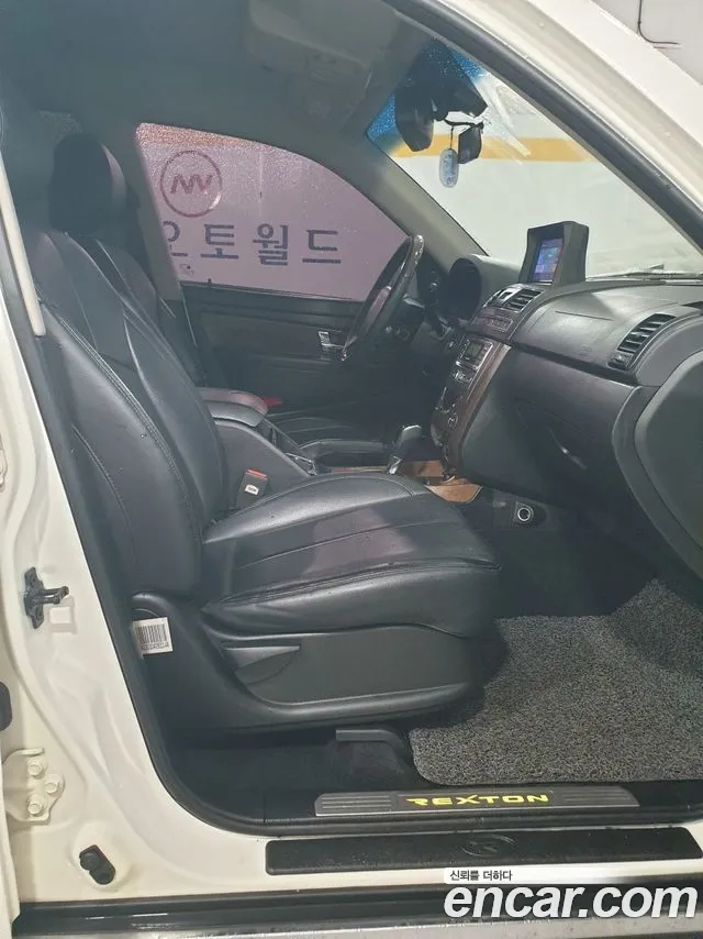 KG_Mobility_Ssangyong Rexton 2013 thumb 10