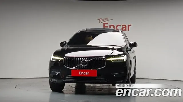 Volvo XC60 2018 thumb 2