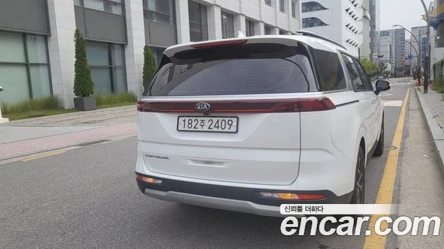 Kia Carnival 2020 thumb 2