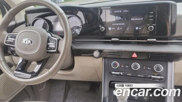 Kia Carnival 2020 thumb 8