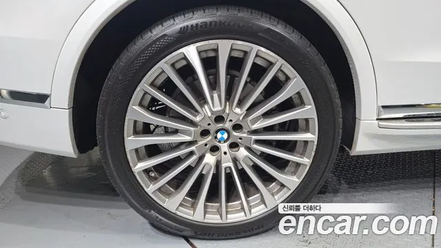 BMW X7 2022 thumb 5