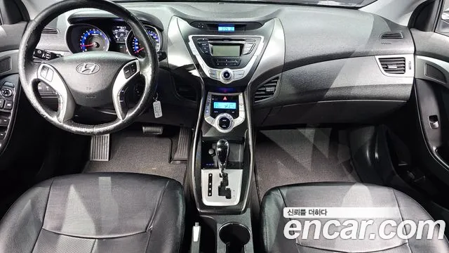 Hyundai Avante 2010 thumb 7
