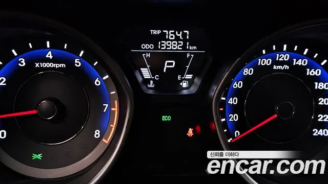 Hyundai Avante 2010 thumb 8