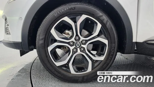 Renault-KoreaSamsung Arkana 2023 thumb 5