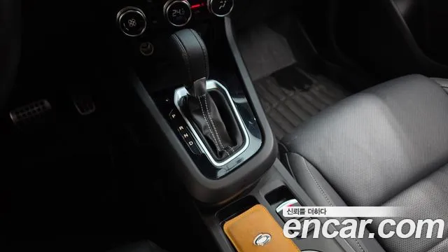 Renault-KoreaSamsung Arkana 2023 thumb 9
