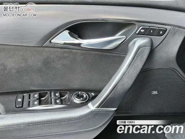 Hyundai i40 2012 thumb 9