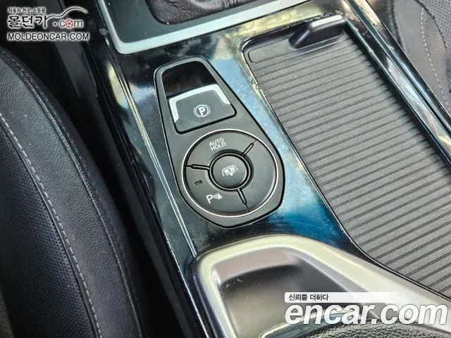 Hyundai i40 2012 thumb 10