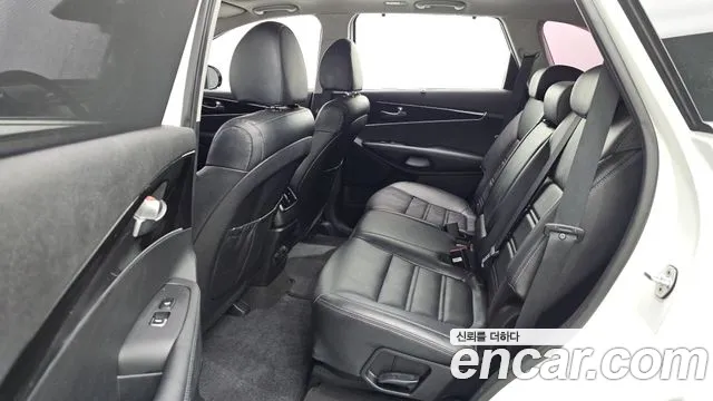 Kia Sorento 2017 thumb 12