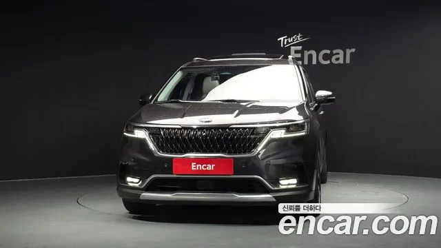 Kia Carnival 2021 thumb 3