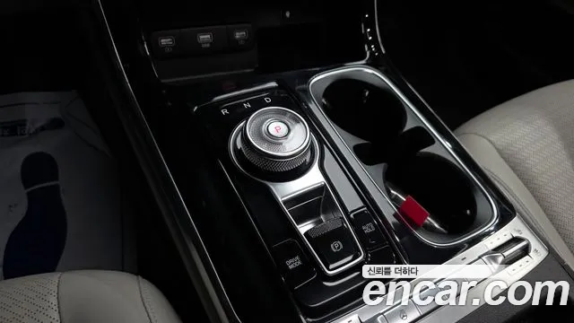 Kia Carnival 2021 thumb 9
