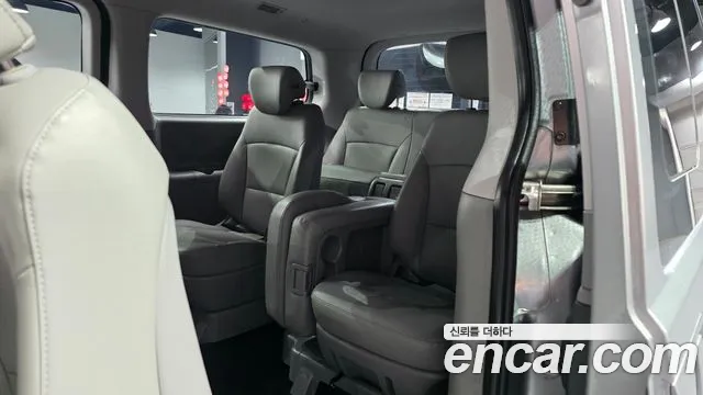 Hyundai Starex 2019 thumb 11