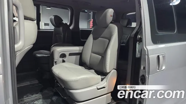 Hyundai Starex 2019 thumb 12