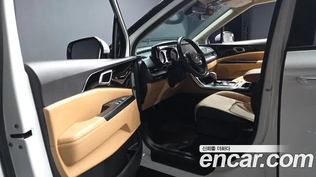 Kia Carnival 2021 thumb 10