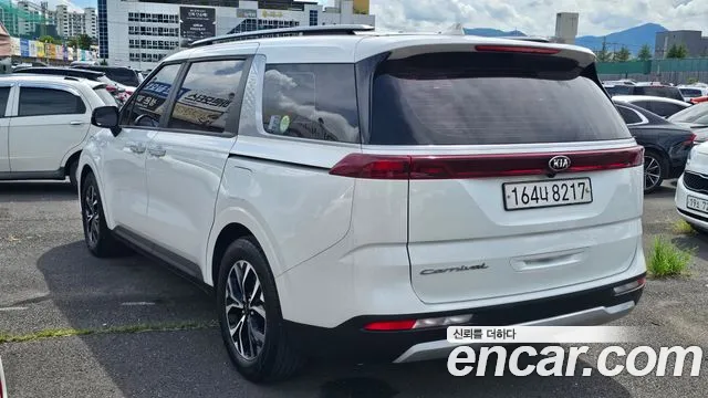 Kia Carnival 2020 thumb 4
