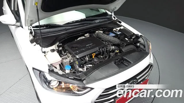 Hyundai Avante 2016 thumb 6