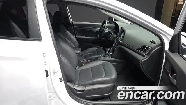 Hyundai Avante 2016 thumb 11