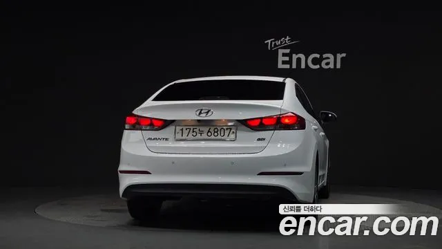 Hyundai Avante 2017 thumb 4