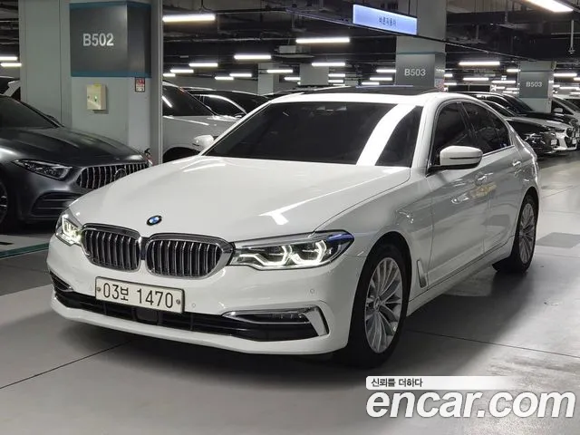 BMW 5-Series 2019 thumb 12