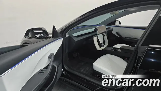 Tesla Model 3 2024 thumb 10