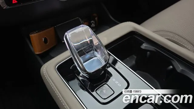 Volvo XC90 2025 thumb 8