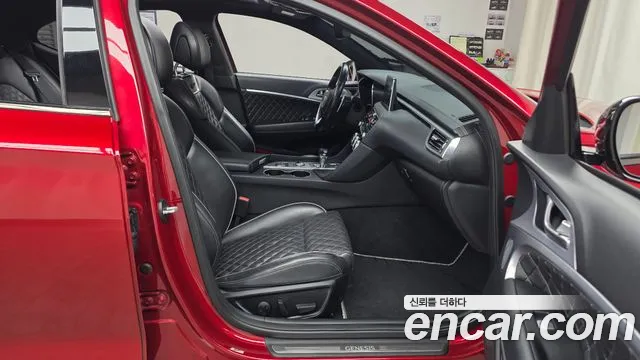 Genesis G70 2019 thumb 11