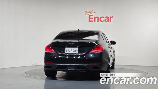 Genesis G70 2018 thumb 3