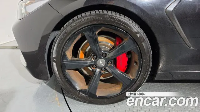 Genesis G70 2018 thumb 4