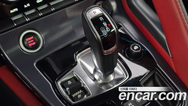 Jaguar F-Type 2019 thumb 9