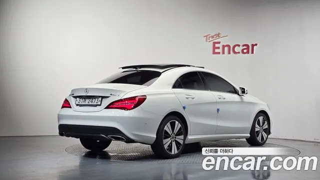 Mercedes-Benz CLA 2017 thumb 2