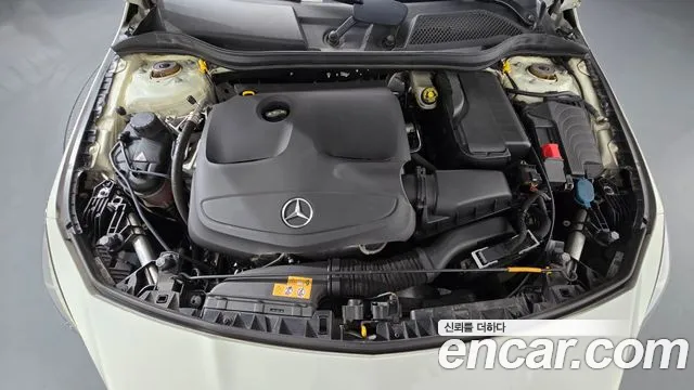 Mercedes-Benz CLA 2017 thumb 6
