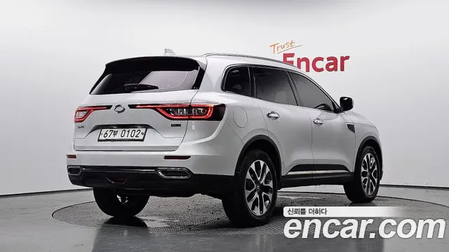 Renault-KoreaSamsung Koleos 2016 thumb 2