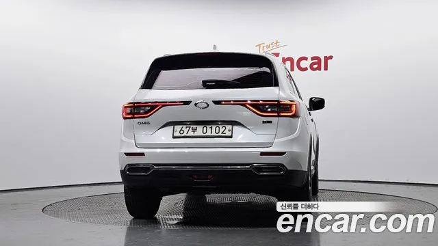 Renault-KoreaSamsung Koleos 2016 thumb 4
