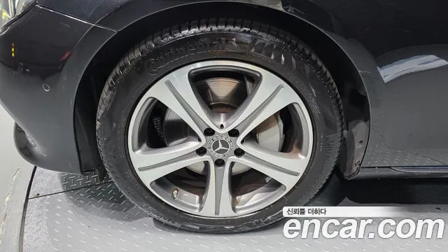 Mercedes-Benz E-Класс 2019 thumb 5
