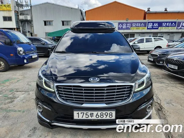 Kia Carnival 2017 thumb 2