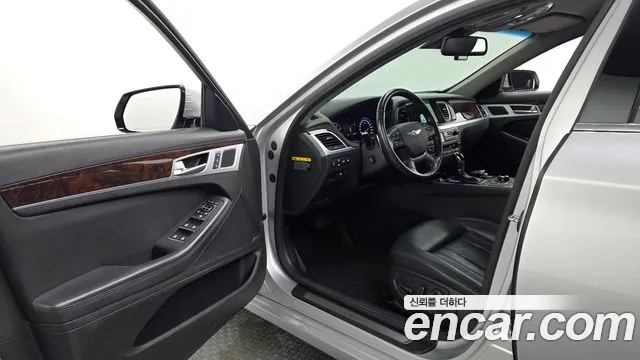 Hyundai Genesis 2016 thumb 10