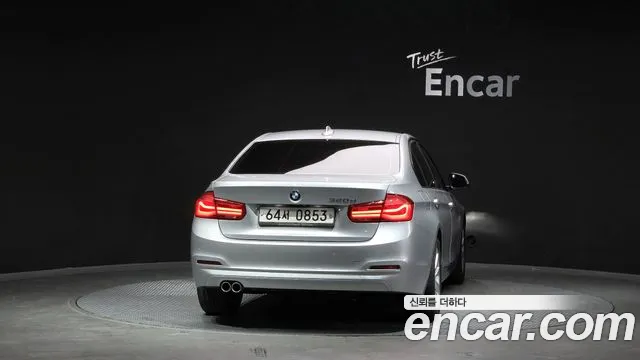 BMW 3-Series 2015 thumb 4