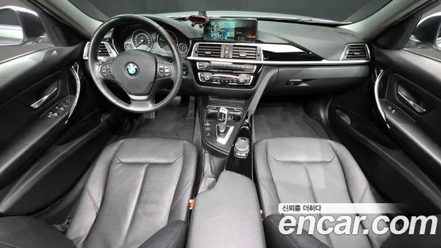 BMW 3-Series 2015 thumb 7