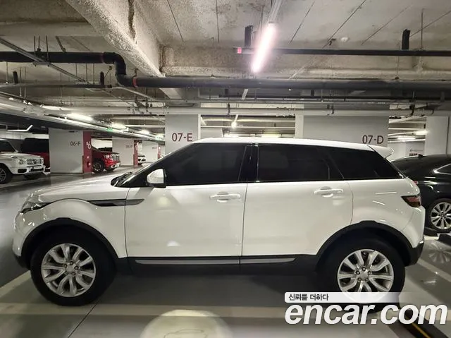 Land Rover Range Rover Evoque 2015 thumb 3